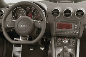 Audi TT 2007 - interiér