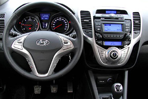Hyundai ix20 aut.klima - interiér