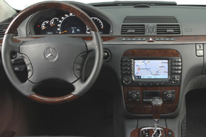 Mercedes S-Class - interiér
