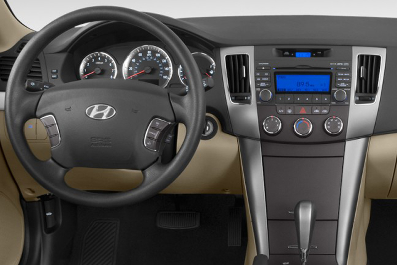 Rámeček autorádia Hyundai Sonata (08-11)